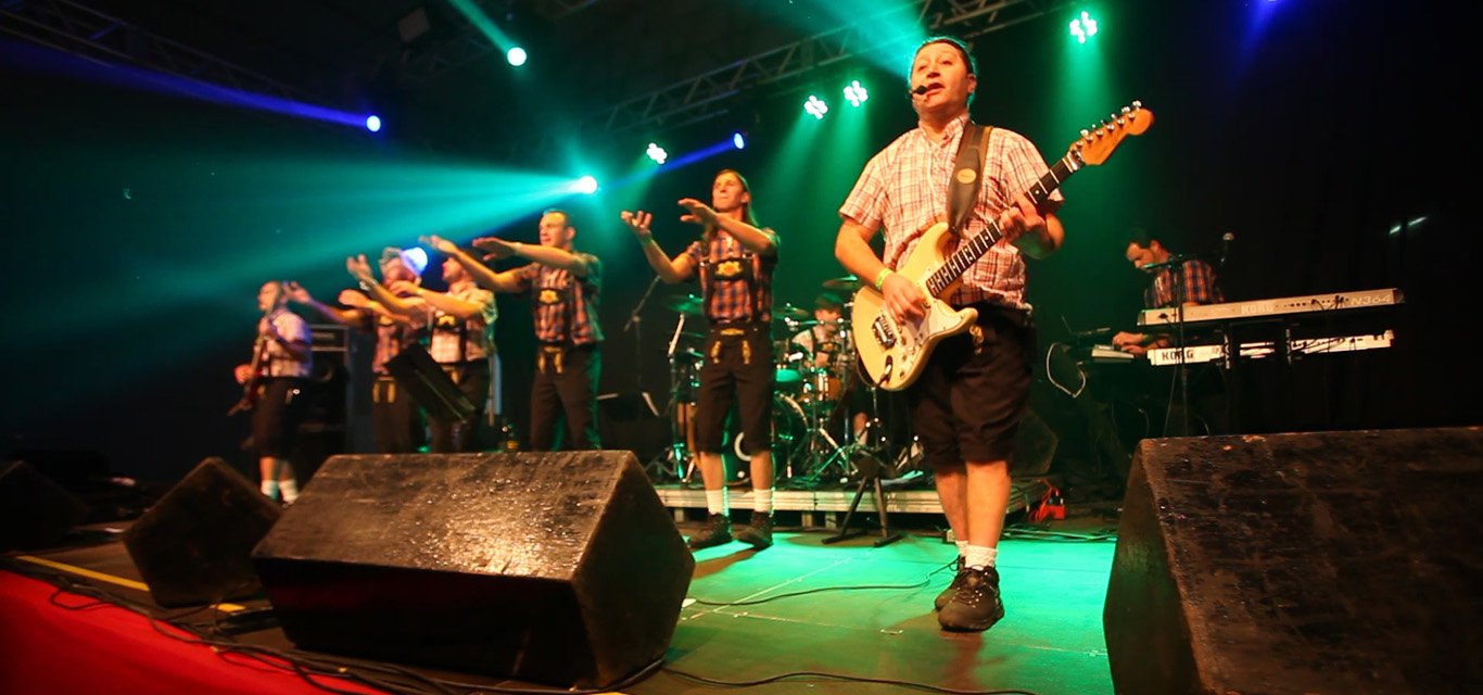 Oktober Curitiba 2024 anuncia line-up eclético com DJs e bandas tradicionais alemãs